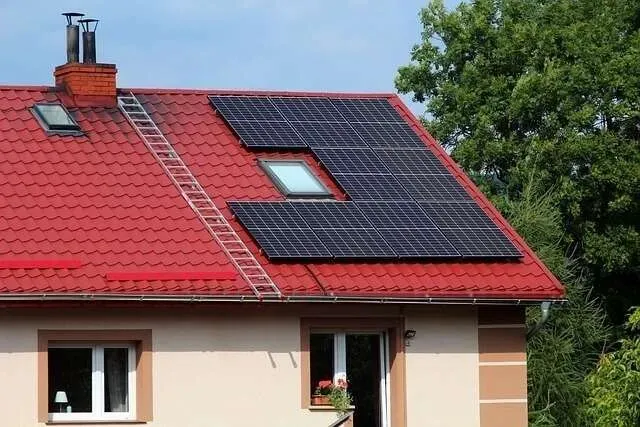 Attention aux démarchages pour l'installation de panneaux solaires !
